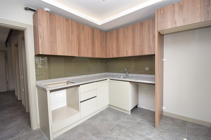 شقق 4+1 في منطقة كيزيلتوبراك-أنطاليا الصغيرة 