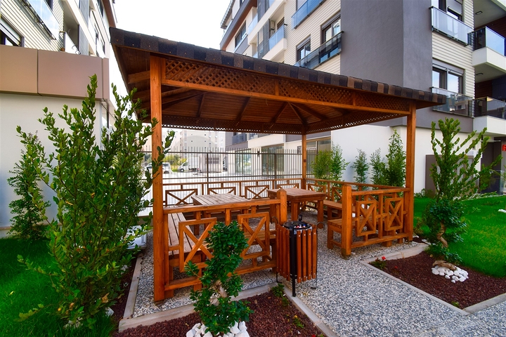 شقق 4+1 في منطقة كيزيلتوبراك-أنطاليا الصغيرة 