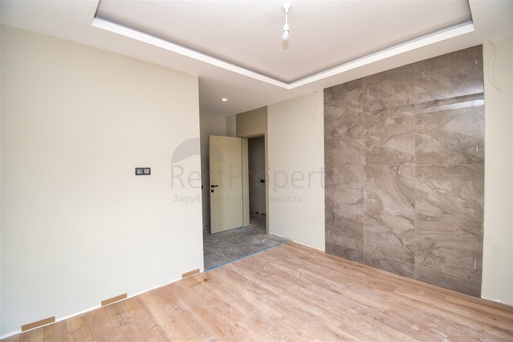 شقق 4+1 في منطقة كيزيلتوبراك-أنطاليا الصغيرة 