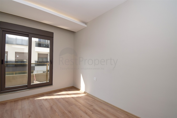 شقق 4+1 في منطقة كيزيلتوبراك-أنطاليا الصغيرة 