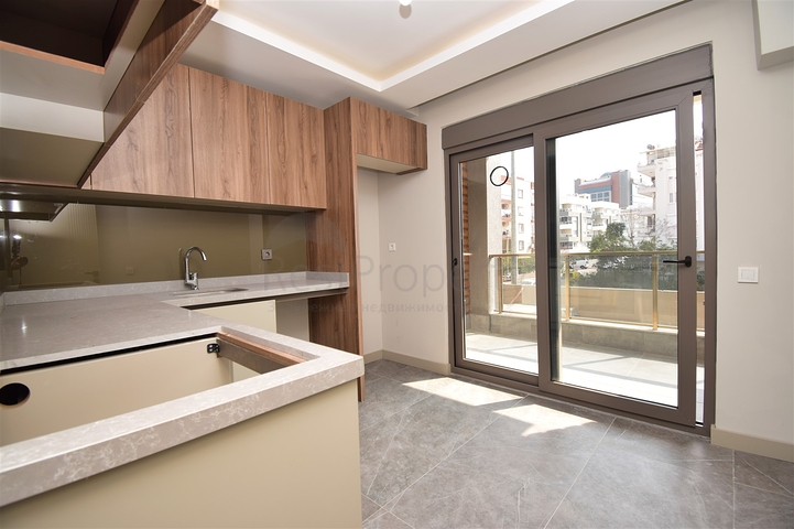 شقق 4+1 في منطقة كيزيلتوبراك-أنطاليا الصغيرة 