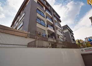 شقق 4+1 في منطقة كيزيلتوبراك-أنطاليا الصغيرة 