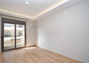 شقق 4+1 في منطقة كيزيلتوبراك-أنطاليا الصغيرة 