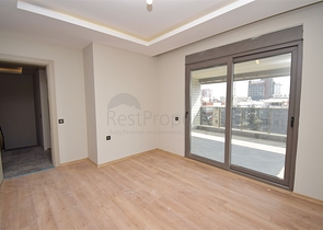 شقق 4+1 في منطقة كيزيلتوبراك-أنطاليا الصغيرة 