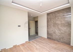 شقق 4+1 في منطقة كيزيلتوبراك-أنطاليا الصغيرة 