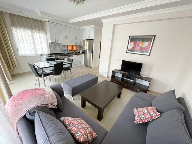 فيلا 3 + 1 في منطقة بيليك أنطاليا 