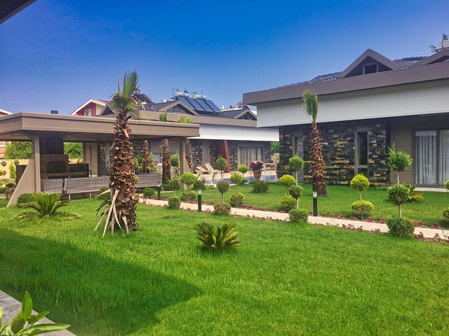 فيلا 4+1 في أسلان بوجاك - حي أنطاليا