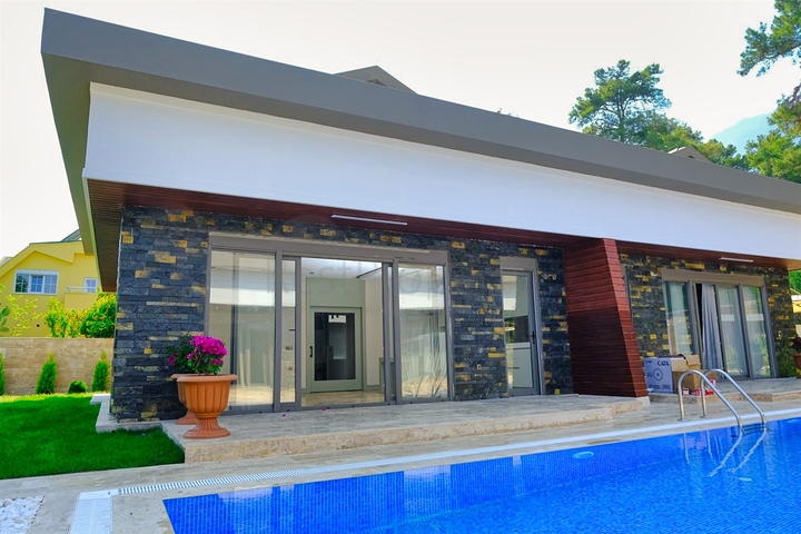 فيلا 4+1 في أسلان بوجاك - حي أنطاليا