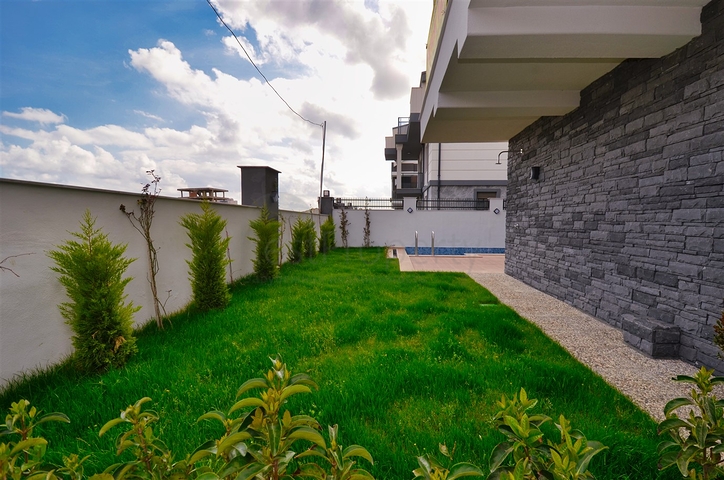 فيلات 3 + 1 في جوزيلوبا - حي أنطاليا 