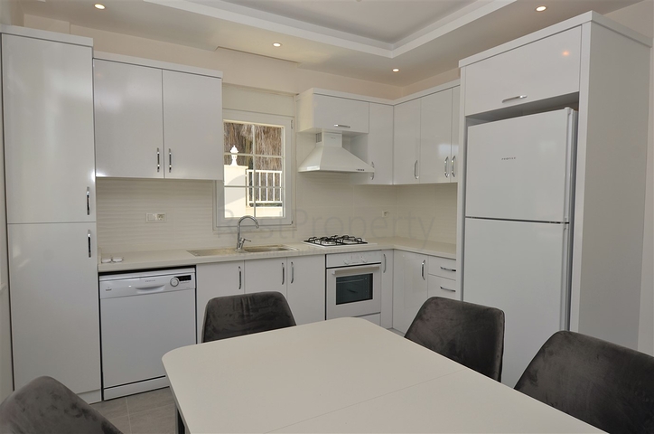 فيلات 2 + 1 في أصلانبوجاك-منطقة أنطاليا السكنية 