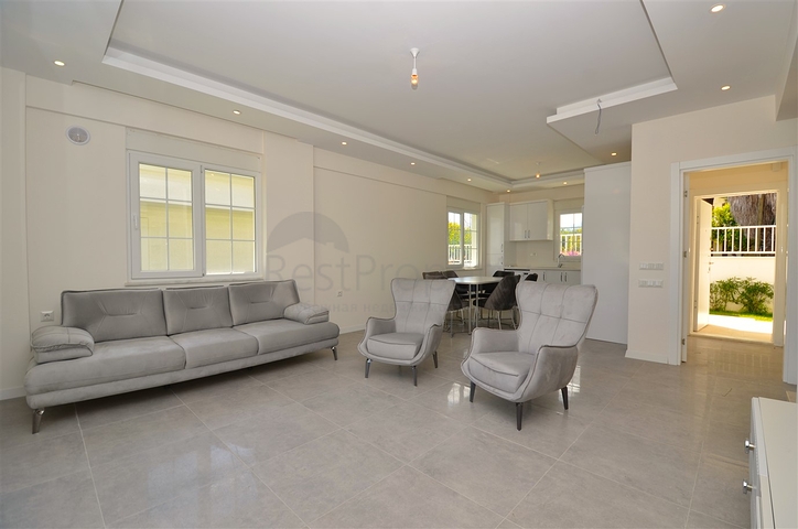 فيلات 2 + 1 في أصلانبوجاك-منطقة أنطاليا السكنية 