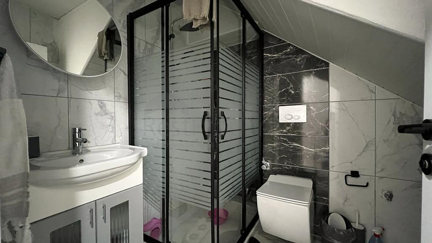 شقة 4+1 في أسلان بوجاك - حي أنطاليا 