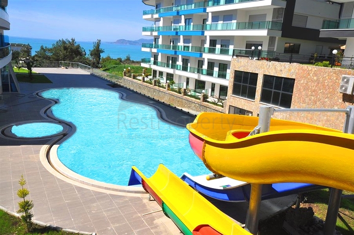 شقة 2 + 1 في مجمع سكني مع البنية التحتية للفنادق.