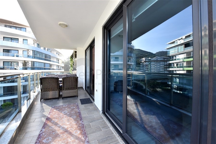 شقة 2 + 1 في مجمع سكني مع البنية التحتية للفنادق.