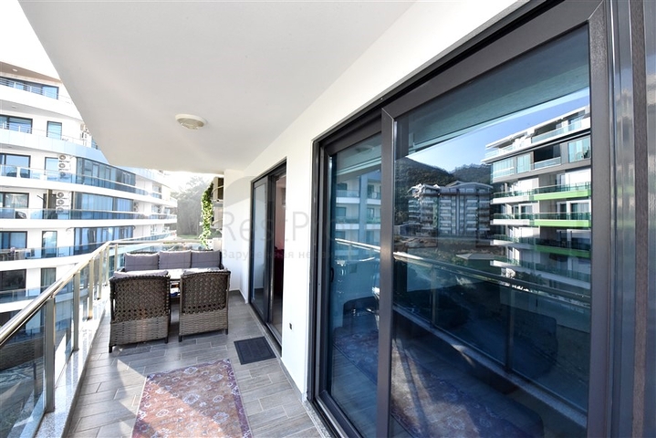 شقة 2 + 1 في مجمع سكني مع البنية التحتية للفنادق.