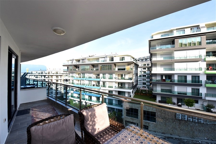 شقة 2 + 1 في مجمع سكني مع البنية التحتية للفنادق.