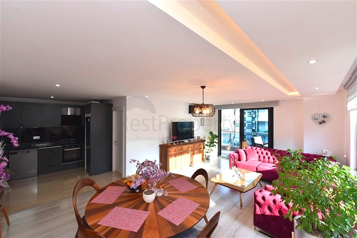 شقة 2 + 1 في مجمع سكني مع البنية التحتية للفنادق.