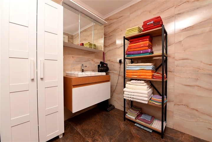 شقة 2 + 1 في مجمع سكني مع البنية التحتية للفنادق.