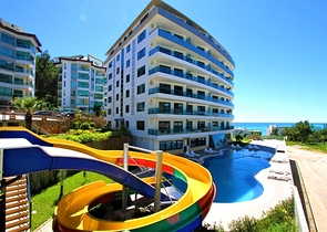 شقة 2 + 1 في مجمع سكني مع البنية التحتية للفنادق.