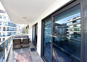 شقة 2 + 1 في مجمع سكني مع البنية التحتية للفنادق.