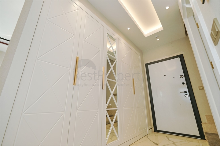 فلل 4 + 1 في منطقة بيليك أنطاليا 