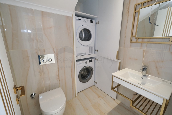 فلل 4 + 1 في منطقة بيليك أنطاليا 