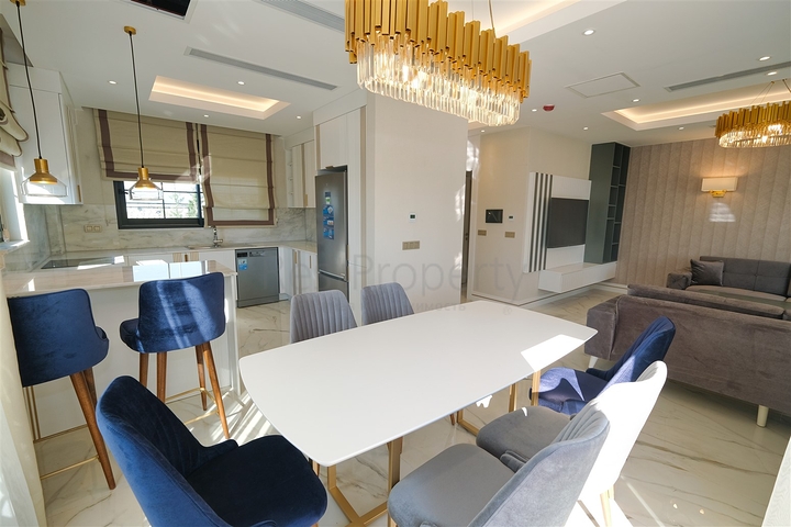 فلل 4 + 1 في منطقة بيليك أنطاليا 