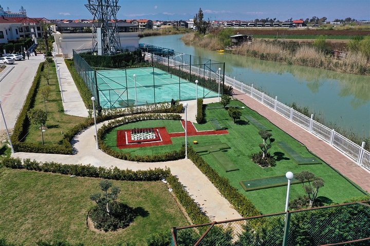 فلل 4 + 1 في منطقة بيليك أنطاليا 