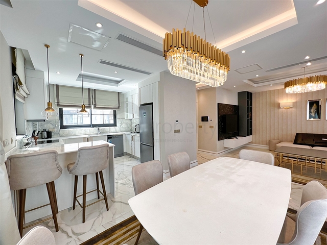 فلل 4 + 1 في منطقة بيليك أنطاليا 