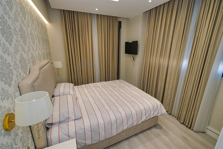 فيلا 6 + 1 في منطقة بيليك أنطاليا 