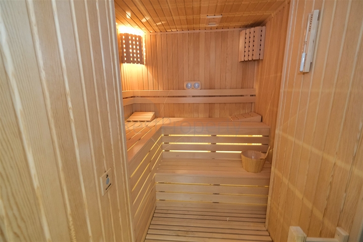 فيلا 6 + 1 في منطقة بيليك أنطاليا 