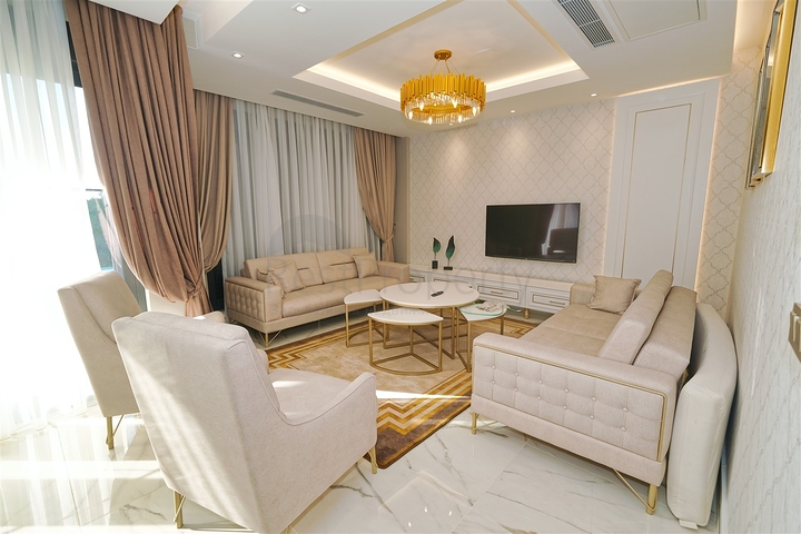 فيلا 6 + 1 في منطقة بيليك أنطاليا 