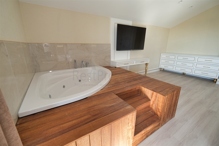 فيلا 6 + 1 في منطقة بيليك أنطاليا 