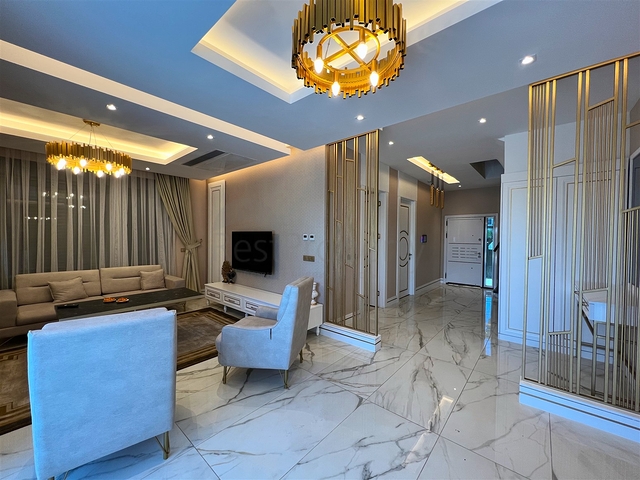 فيلا 6 + 1 في منطقة بيليك أنطاليا 