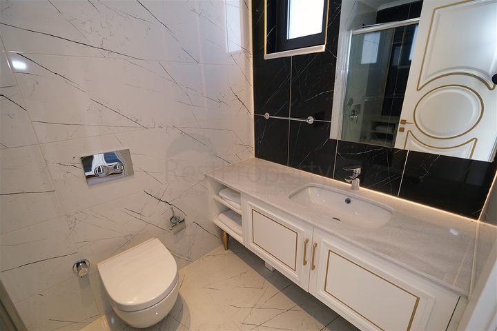 فيلا 6 + 1 في منطقة بيليك أنطاليا 