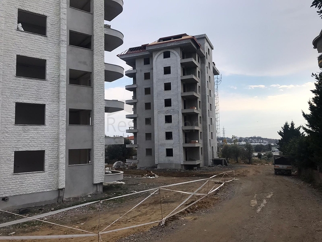 بالاقساط وباسعار تبدأ من 37 الف يورو -شقق ضمن مجمع سكني قيد الانشاء -في افسلار / الانيا 