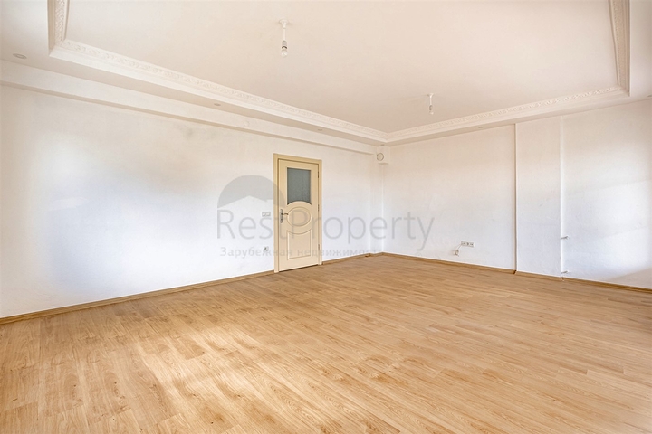 فلل 5 + 1 في منطقة بيليك أنطاليا 