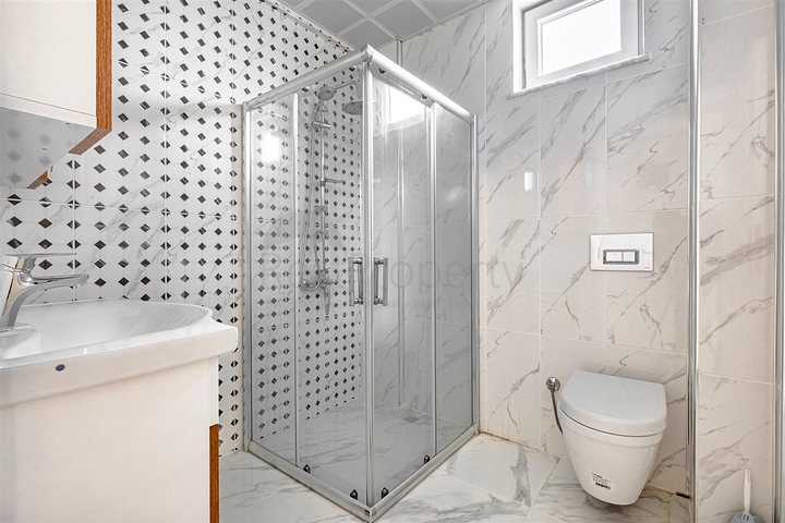 فلل 5 + 1 في منطقة بيليك أنطاليا 