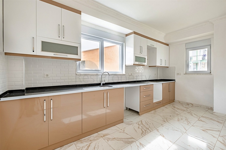 فلل 5 + 1 في منطقة بيليك أنطاليا 