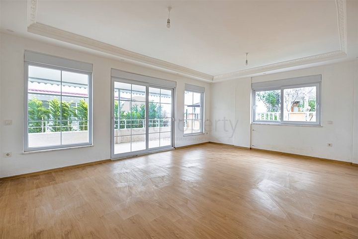 فلل 5 + 1 في منطقة بيليك أنطاليا 