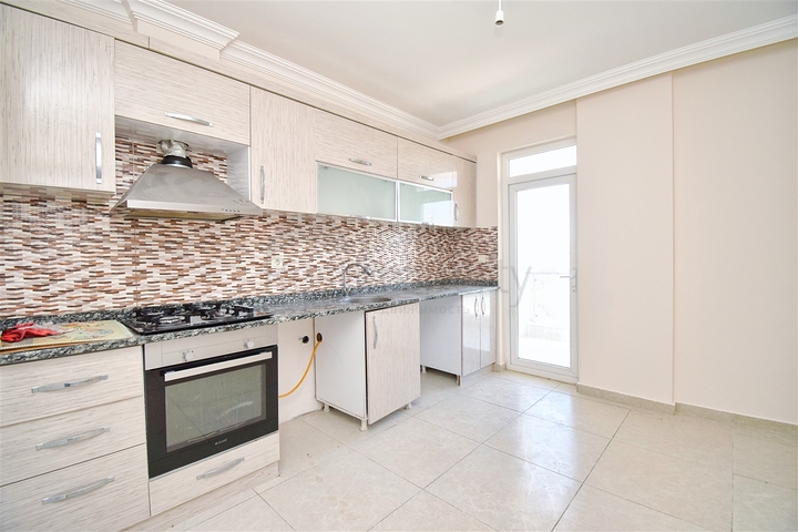 شقة مخطط طابق 4 + 2 في منطقة لارا أنطاليا 