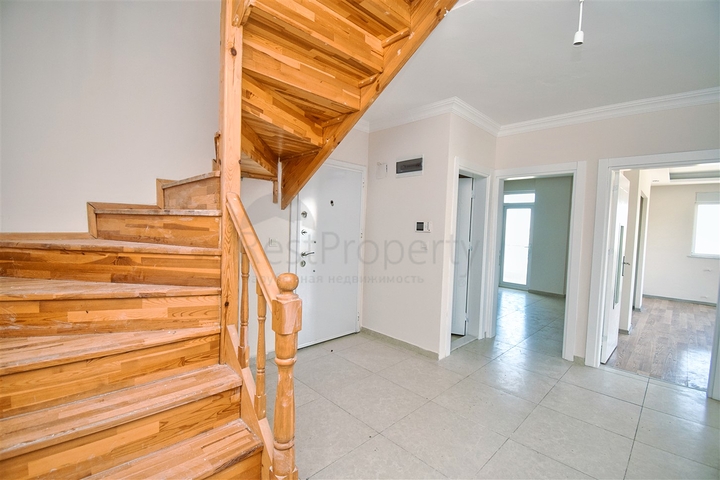 شقة مخطط طابق 4 + 2 في منطقة لارا أنطاليا 