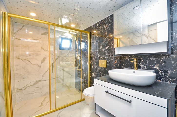 فيلا 6+2 في كيمير-منطقة أنطاليا 