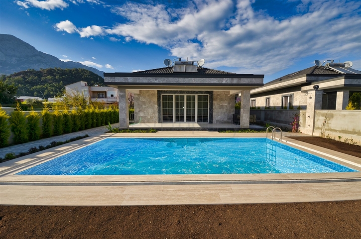 فيلا 6+1 في كيمير-منطقة أنطاليا 