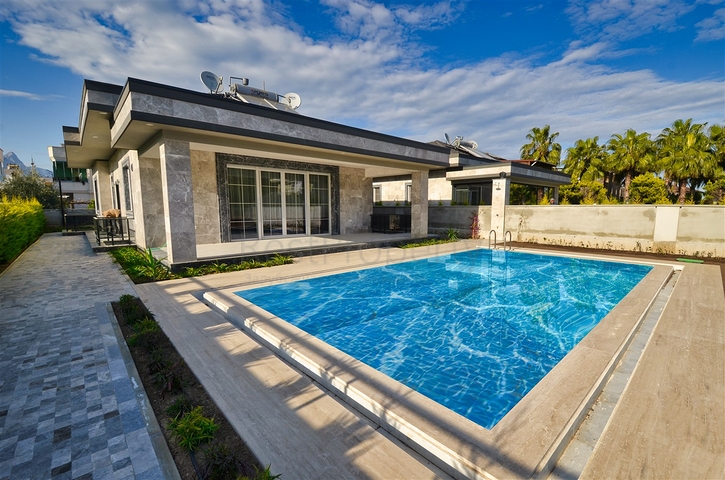 فيلا 6+1 في كيمير-منطقة أنطاليا 