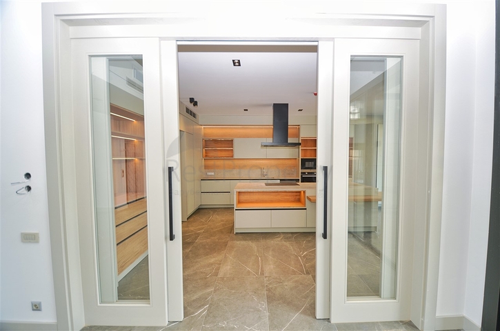 فيلا 4+1 في دوشيمالتي-منطقة أنطاليا