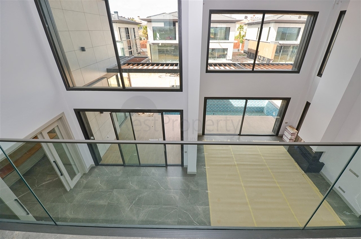 فيلا 4+1 في دوشيمالتي-منطقة أنطاليا