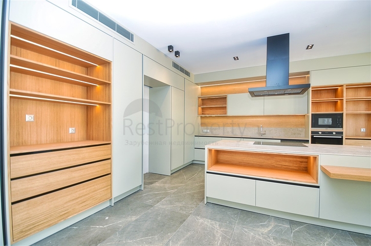 فيلا 4+1 في دوشيمالتي-منطقة أنطاليا