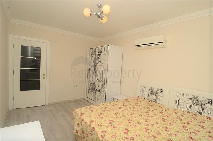 شقة بثلاث غرف نوم بسعر جيد جدا ً