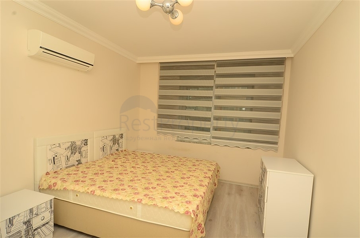 شقة بثلاث غرف نوم بسعر جيد جدا ً